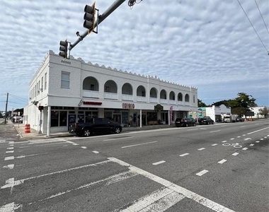 2702 N Florida Avenue - Photo Thumbnail 18