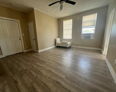 2702 N Florida Avenue - Photo Thumbnail 16