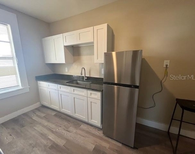 2702 N Florida Avenue - Photo Thumbnail 11