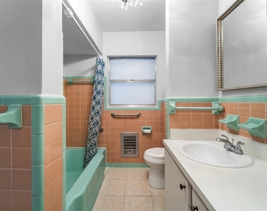 2505 E 19th Avenue - Photo Thumbnail 18