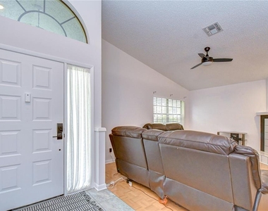 2749 Countryside Boulevard - Photo Thumbnail 3