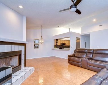 2749 Countryside Boulevard - Photo Thumbnail 17