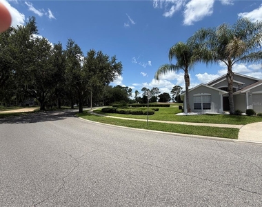 2004 Hemingway Avenue - Photo Thumbnail 1