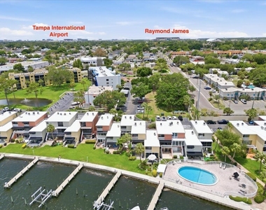 2424 W Tampa Bay Boulevard - Photo Thumbnail 5