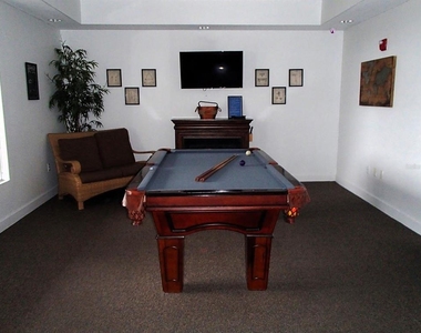 2075 Heritage Key Boulevard - Photo Thumbnail 13