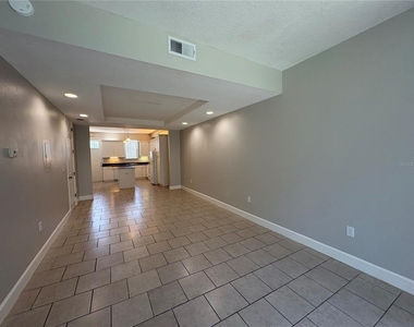 2017 Grand Oak Drive - Photo Thumbnail 5