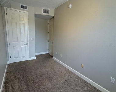 2017 Grand Oak Drive - Photo Thumbnail 16
