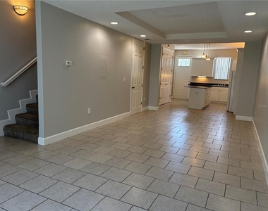 2017 Grand Oak Drive - Photo Thumbnail 8