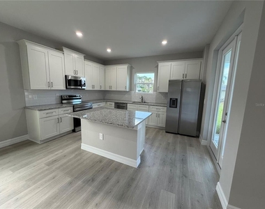 1100 Homer St Nw - Photo Thumbnail 8
