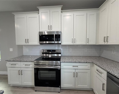 1100 Homer St Nw - Photo Thumbnail 9