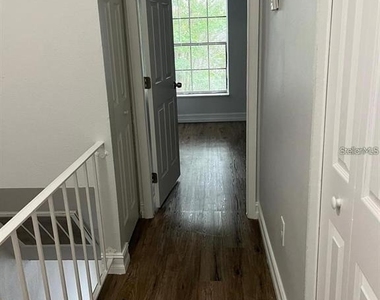 1805 Crystal Grove Drive - Photo Thumbnail 4
