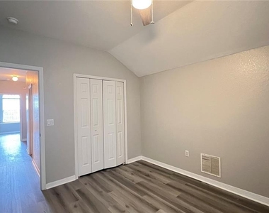 143 Vizcay Way - Photo Thumbnail 36