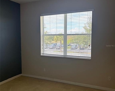 9428 Flowering Cottonwood Road - Photo Thumbnail 8