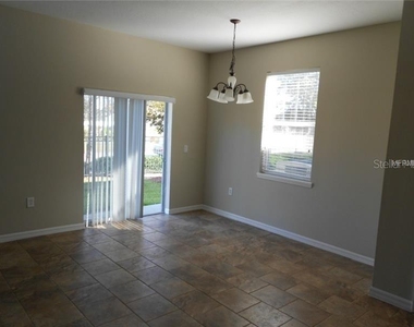 3911 Pemberly Pines Circle - Photo Thumbnail 5