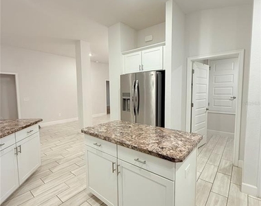 8797 Se 161st Place - Photo Thumbnail 6