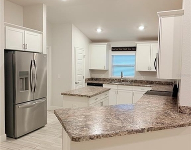 8797 Se 161st Place - Photo Thumbnail 5