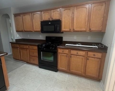 8350 Sw 79th Circle - Photo Thumbnail 9