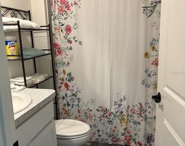316 W Fairways View Drive - Photo Thumbnail 17