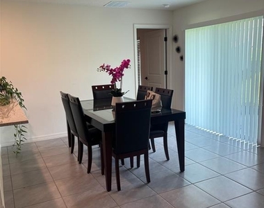 316 W Fairways View Drive - Photo Thumbnail 9