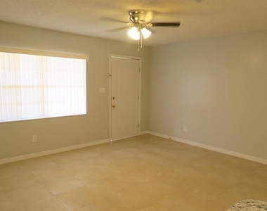 1513 Sophie Boulevard - Photo Thumbnail 5