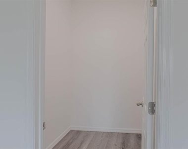 561 Wildmer Road Sw - Photo Thumbnail 15