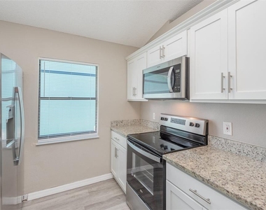 3846 Long Grove Lane - Photo Thumbnail 9