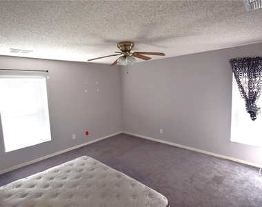500 Lake Charles Drive - Photo Thumbnail 16