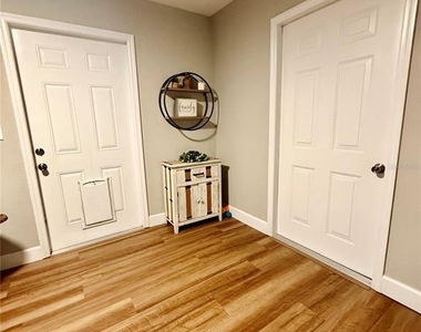 217 Kelly Street S - Photo Thumbnail 18
