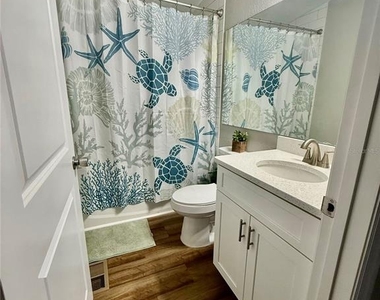 217 Kelly Street S - Photo Thumbnail 9