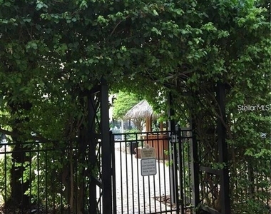304 E South Street - Photo Thumbnail 14