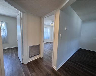 807 Vassar Street - Photo Thumbnail 10