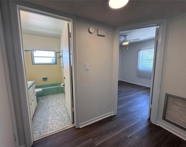 807 Vassar Street - Photo Thumbnail 9