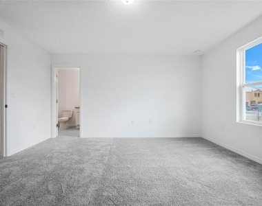 130 Mandovi St - Photo Thumbnail 10
