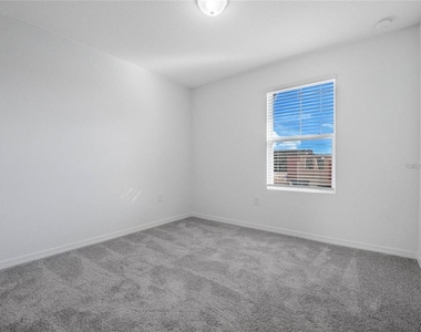 130 Mandovi St - Photo Thumbnail 11