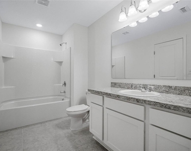130 Mandovi St - Photo Thumbnail 9