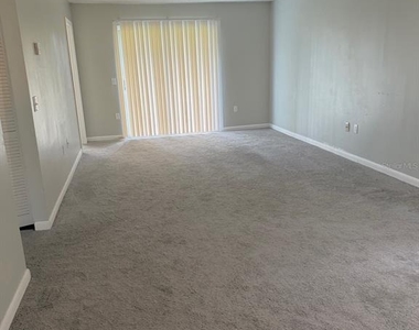 105 Cory Lane - Photo Thumbnail 3