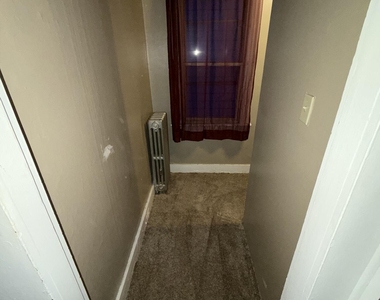 317 New York Street - Photo Thumbnail 8