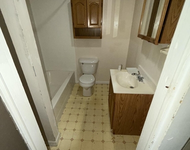 317 New York Street - Photo Thumbnail 10
