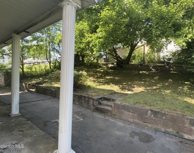 317 New York Street - Photo Thumbnail 13