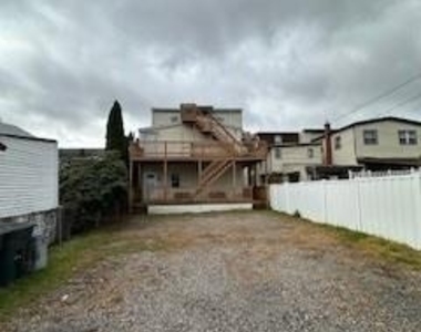 20 Water Street - Photo Thumbnail 8