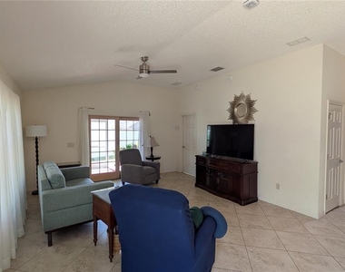 1231 Estill Avenue - Photo Thumbnail 4