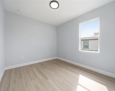 13443 Kaplan Terrace - Photo Thumbnail 14