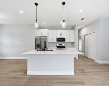 13443 Kaplan Terrace - Photo Thumbnail 9