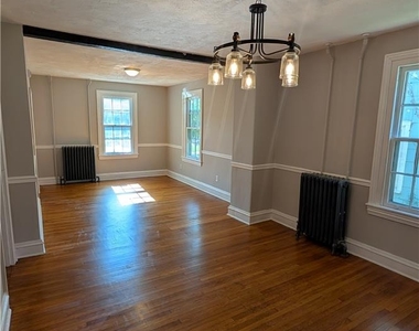 441 Linden Street - Photo Thumbnail 2