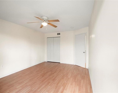 22278 Vick Street - Photo Thumbnail 6