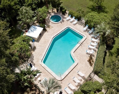 440 Palm Tree Drive - Photo Thumbnail 21