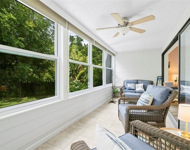 440 Palm Tree Drive - Photo Thumbnail 12