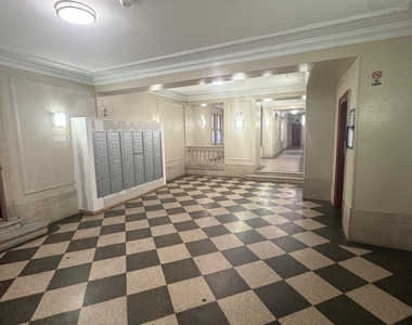 W 179th Street / Pinehurst Avenue - Photo Thumbnail 13