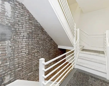 222 East 12th Street - Photo Thumbnail 5