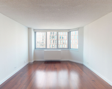 401 E 34th St - Photo Thumbnail 1